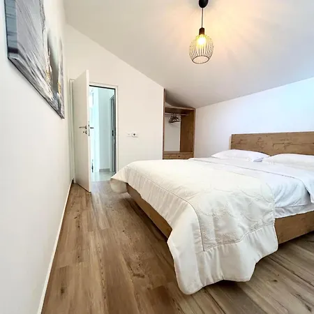 Swiss Qerret Apartment Golem (Tirana)