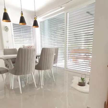Swiss Qerret Apartment Golem (Tirana)