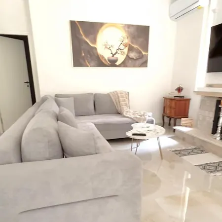 Apartment Swiss Qerret *