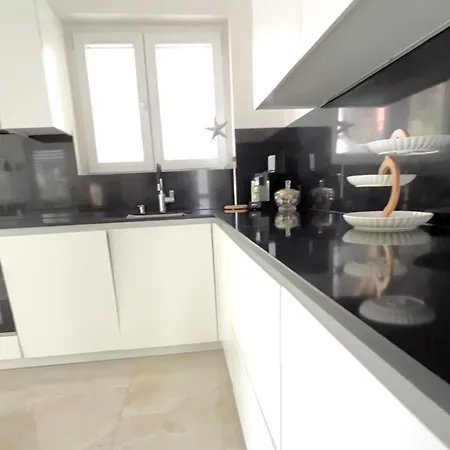 Apartment Swiss Qerret Golem (Tirana)