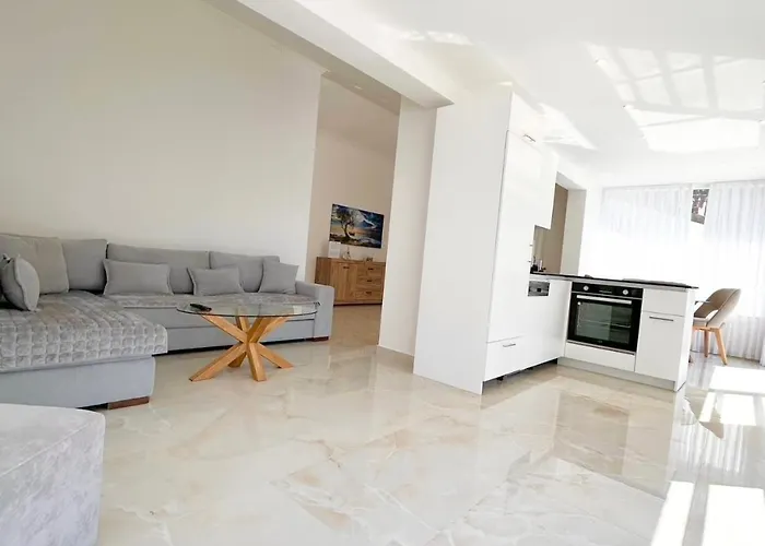 Swiss Qerret Appartement *