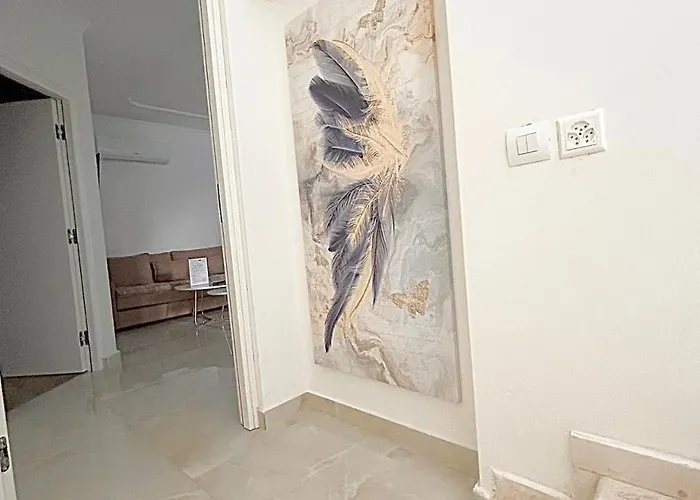 Swiss Qerret Appartement Golem (Tirana)