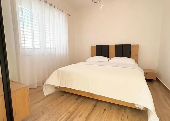 Swiss Qerret Appartement